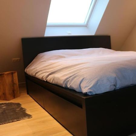 Momaison Charmant Landelijk Appartement Knesselare Kültér fotó