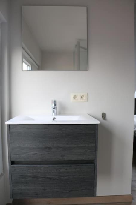 Momaison Charmant Landelijk Appartement Knesselare Kültér fotó