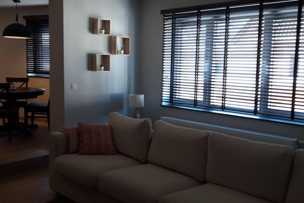 Momaison Charmant Landelijk Appartement Knesselare Kültér fotó